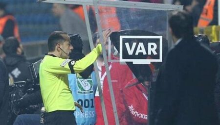 Futbolda VAR Sistemi Tartışmaları